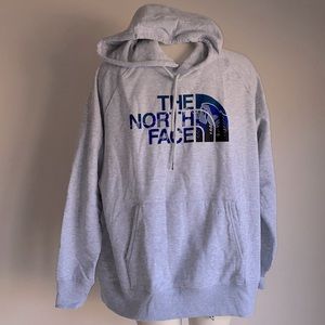 New The North Face women’s sweater large NWT